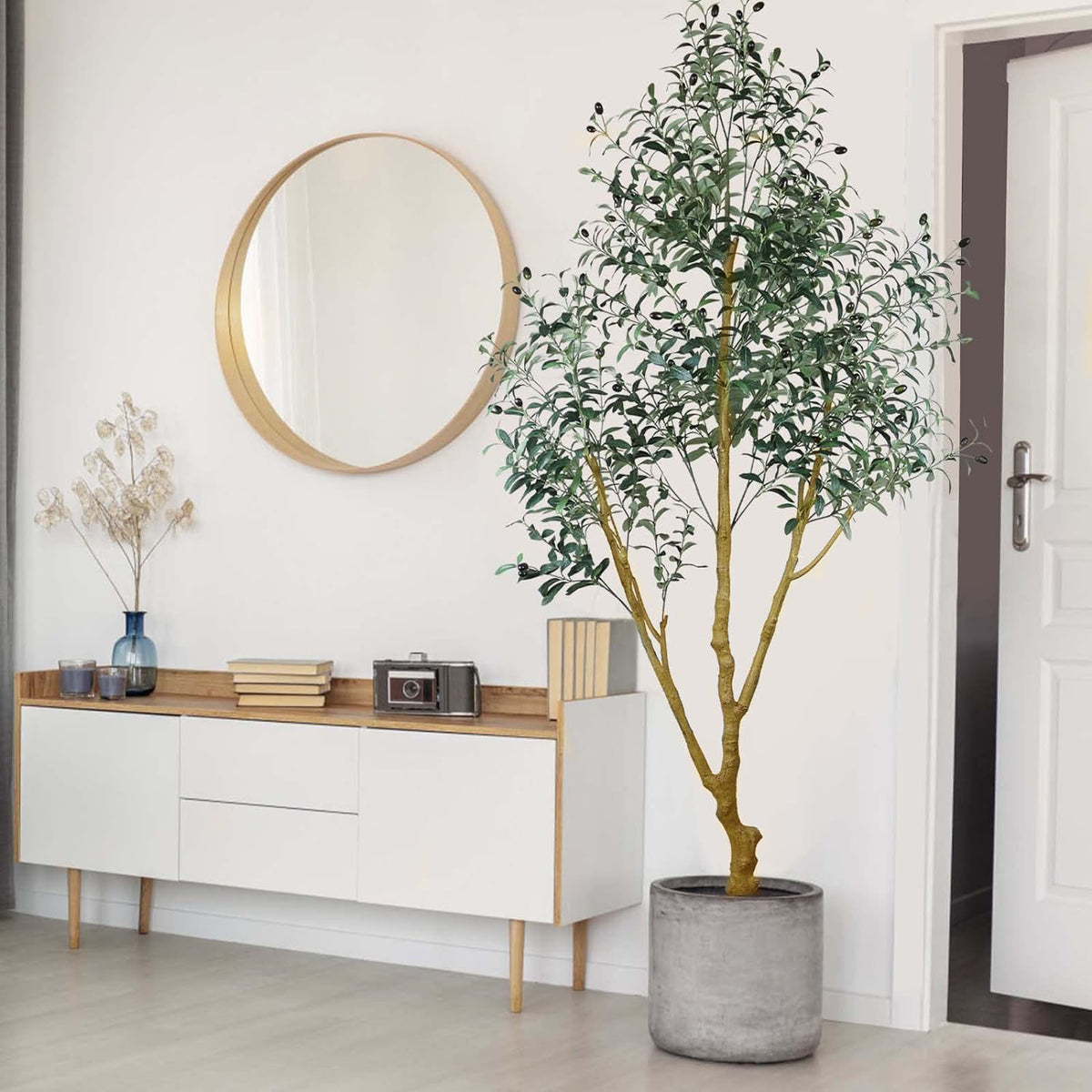 Artificial olive tree