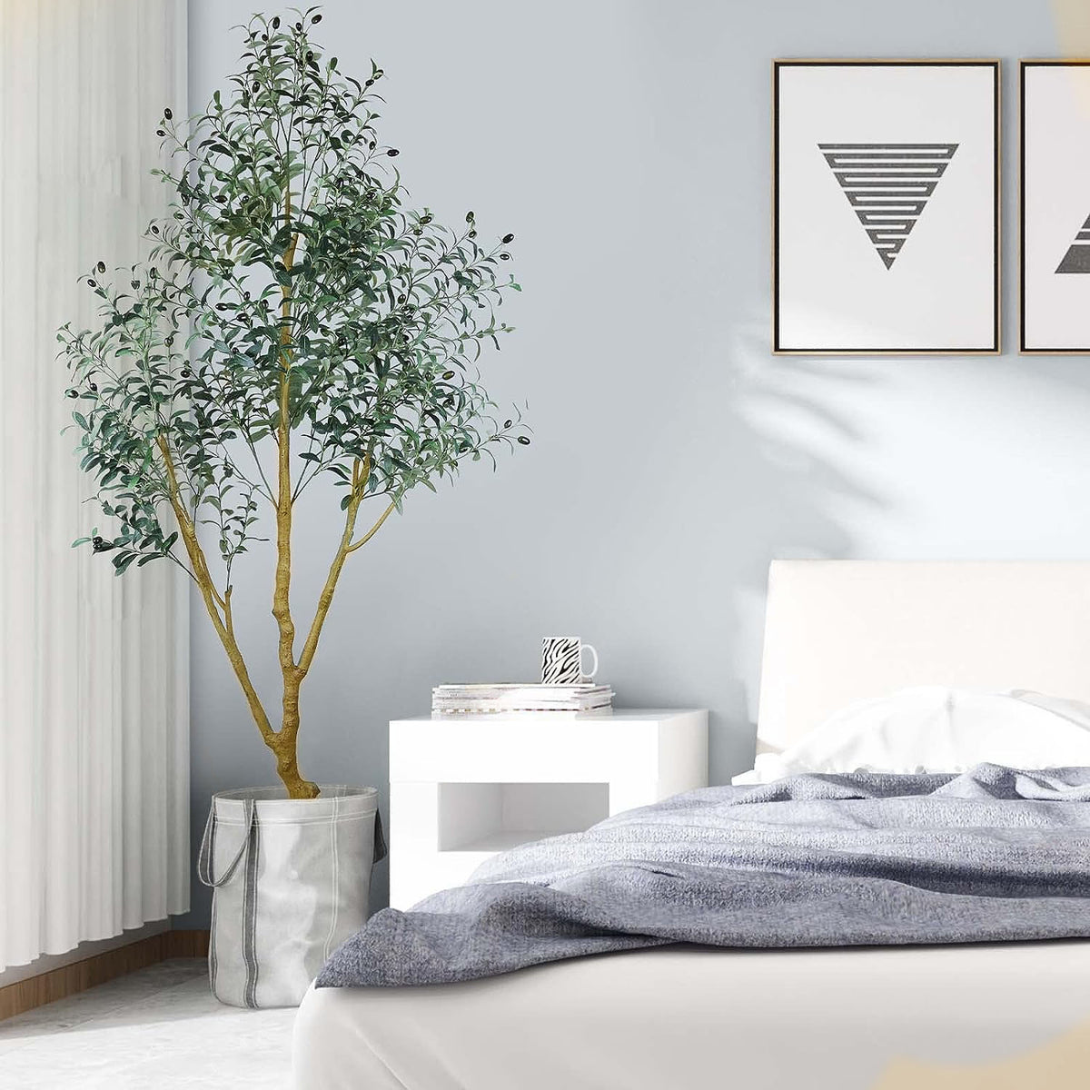 Artificial olive tree